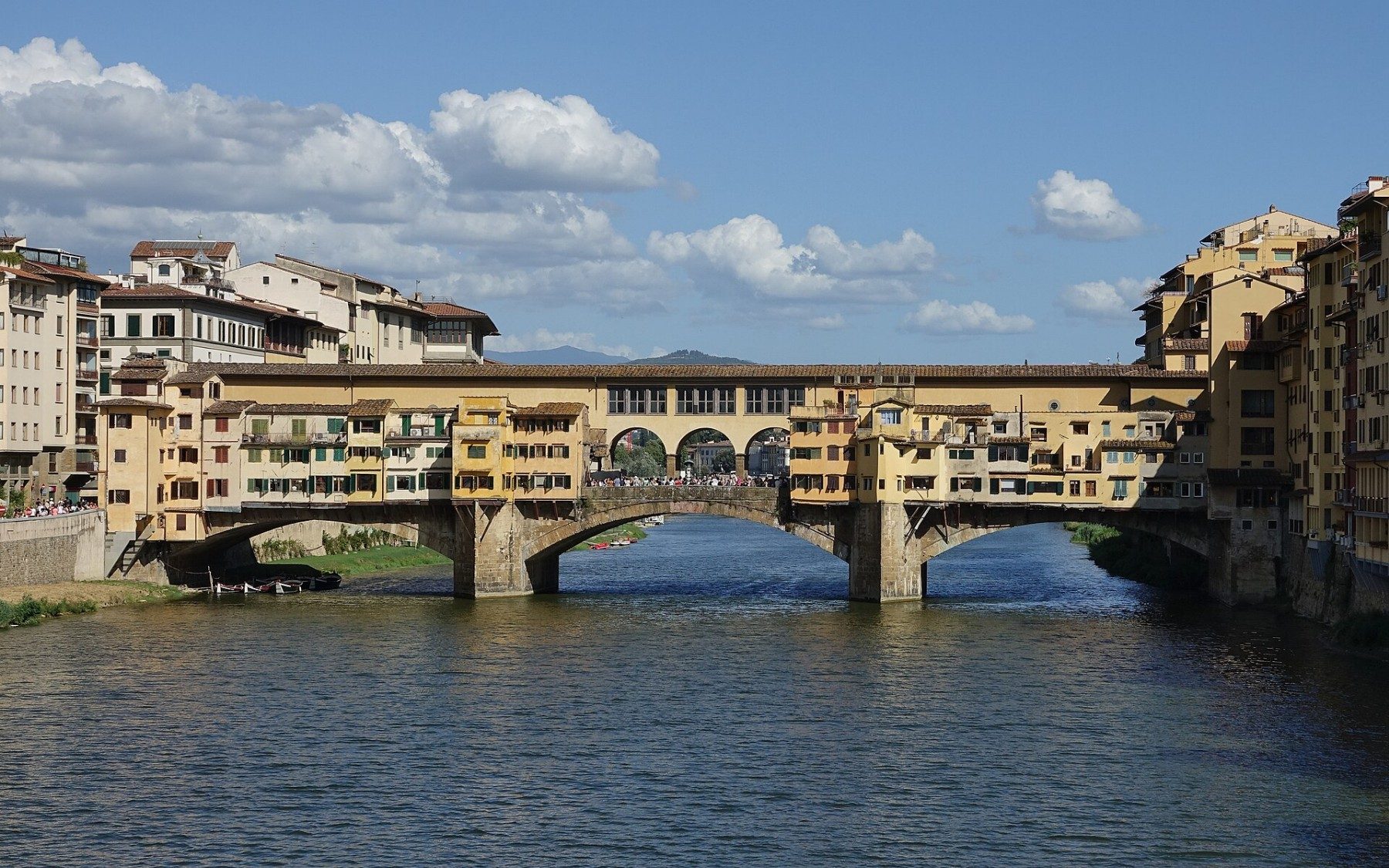 Ponte Vecchio and riverside buildings in Florence